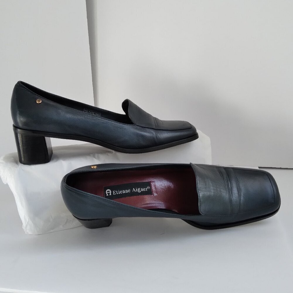 Stylish 90's Navy Leather 'Status' Slip On Square Toe Block Heel Shoes Sz 8.5 - Picture 2 of 10